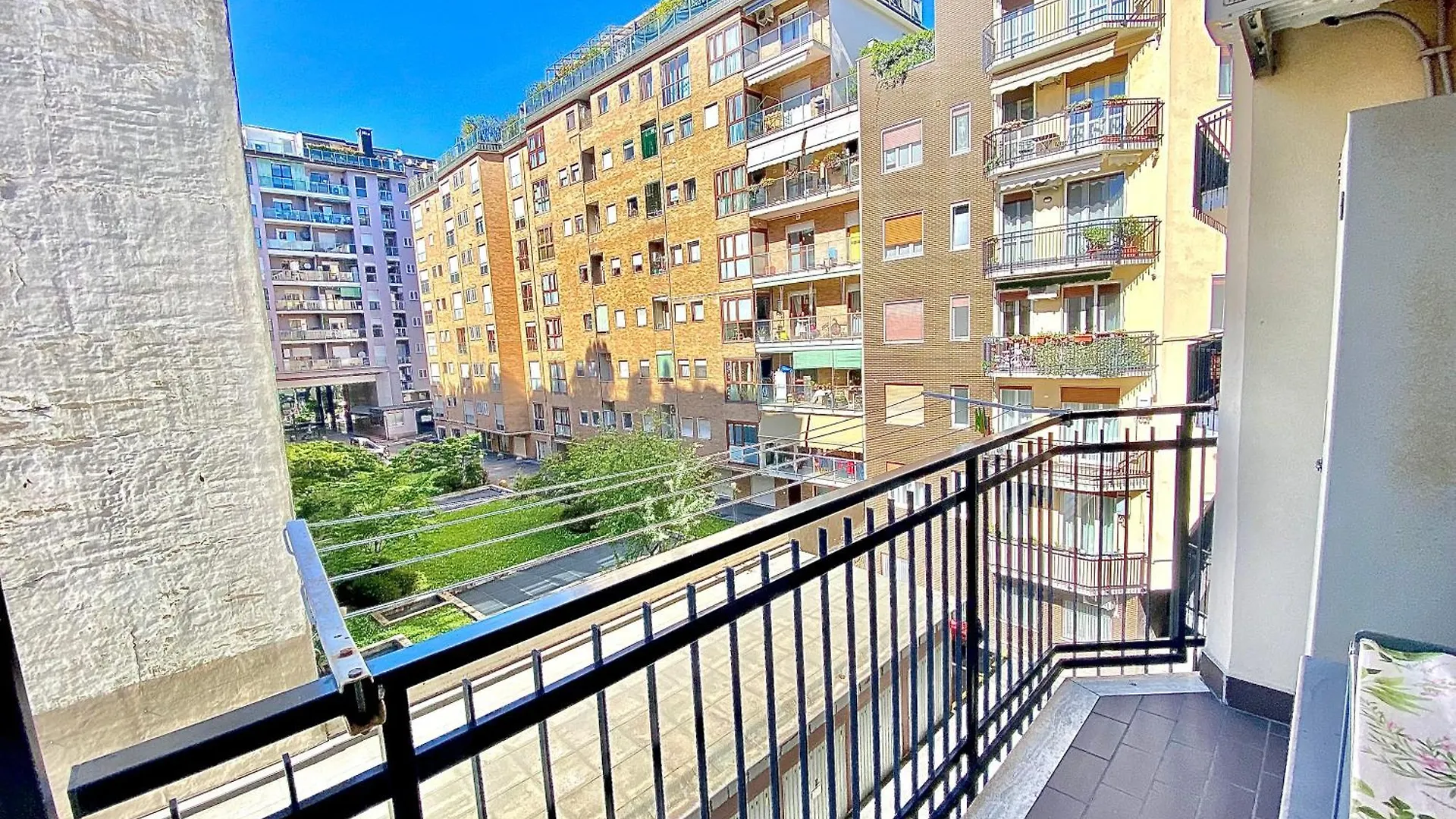 Apartment Beada Home, A Pochi Passi Dal Centro Storico Milano E Navigli, Con Fermata Metropolitana Sotto Casa Italy